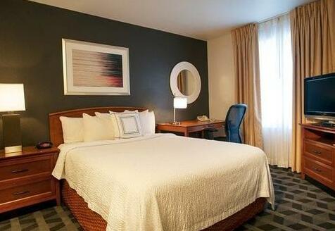 TownePlace Suites Gaithersburg - Photo5