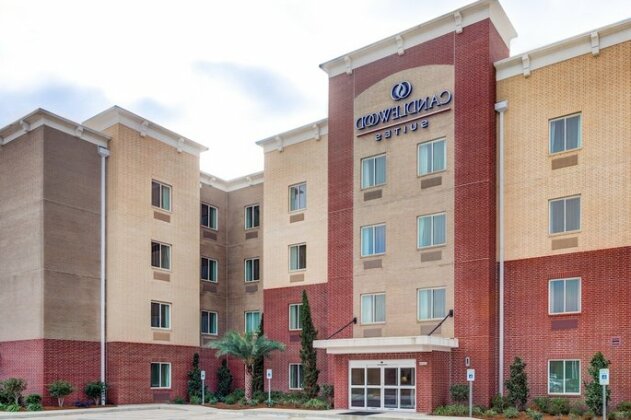 Candlewood Suites Cut Off - Photo2