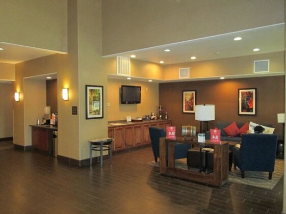 Comfort Inn & Suites Galt - Lodi North - Photo5