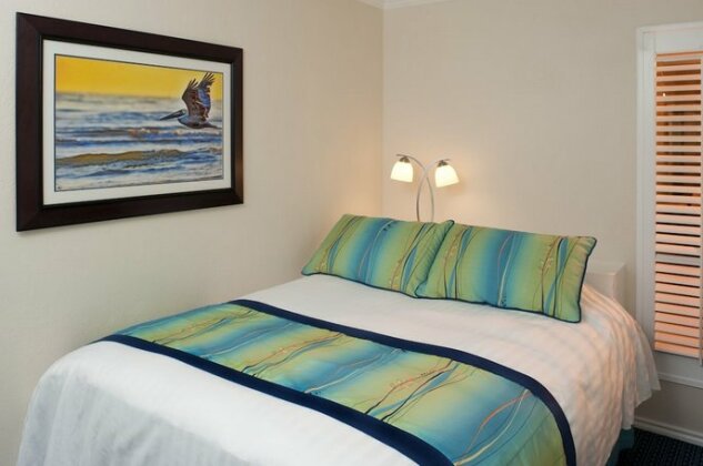 Casa Del Mar Beachfront Suites - Photo5