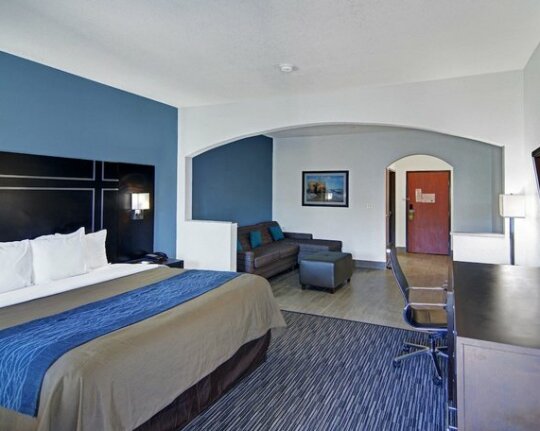 Comfort Inn & Suites Beachfront - Photo5