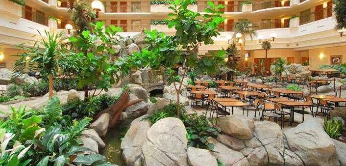 Embassy Suites Anaheim - South - Photo2