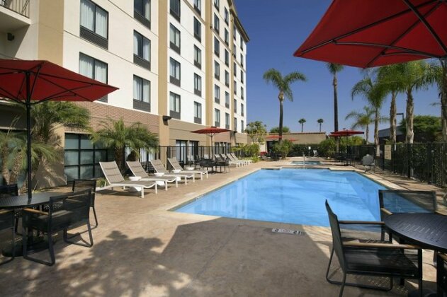 Hampton Inn & Suites Anaheim/Garden Grove - Photo2