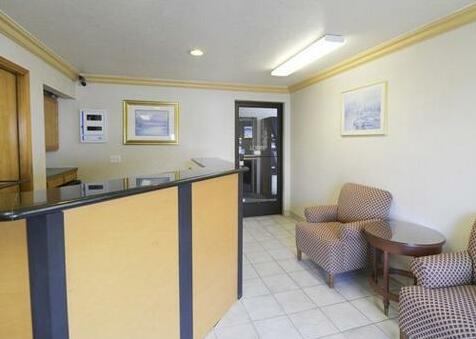 Garibaldi Inn at the Bay - Photo2