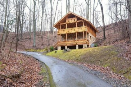 Enchanted Forest 1 Bedroom Jacuzzi Pool Access Gas Fireplace Sleeps 6