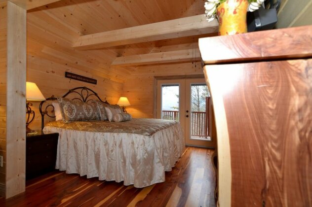 Honeymoon Hills Gatlinburg Cabin Rentals - Photo2