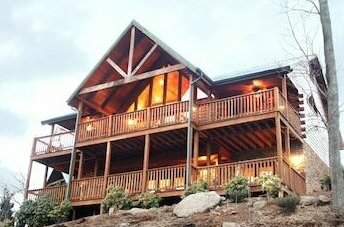 Majestic Point Lodge 5 Bedroom Mountain View Home with Hot Tub