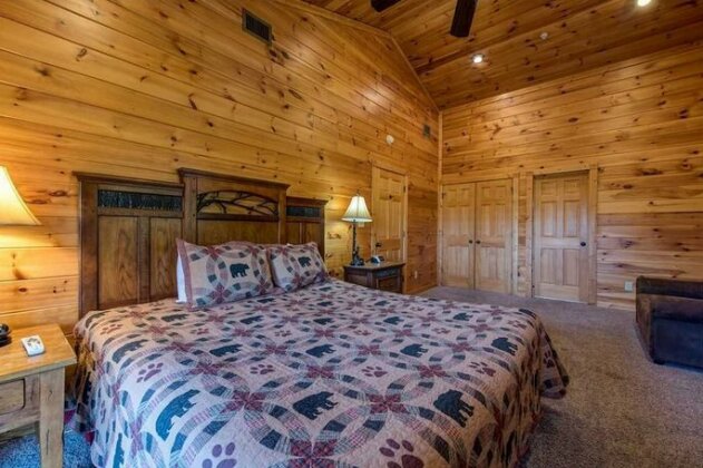 Mountain View Lodge 8 Bedroom Home with Hot Tub - Photo4