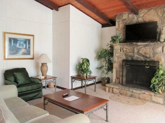One Bedroom Baden Circle 8C - Photo4