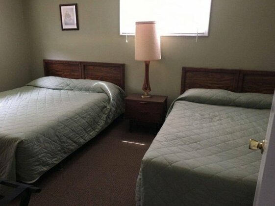 Dixon Lake Resort Motel - Photo5