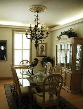 The White House Bed and Breakfast Inn - Photo4