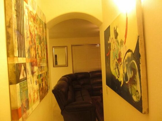 Art Gallery Vacation House - Photo3