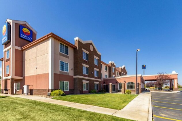 Comfort Inn and Suites-Gillette - Photo2