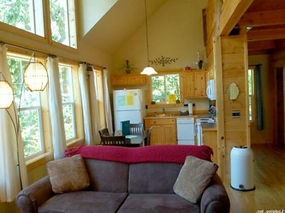 Holiday Home 11MBR Family Cabin with Hot Tub - Photo4
