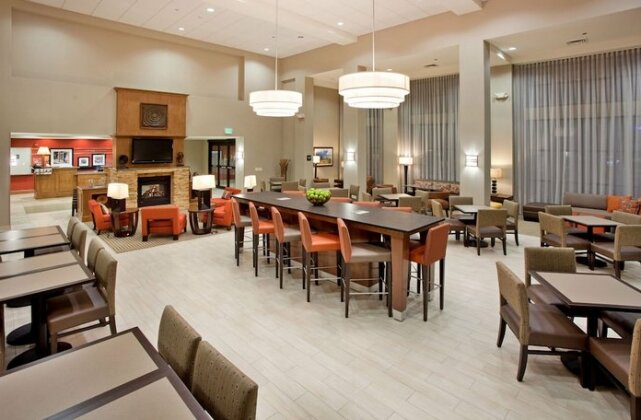 Hampton Inn & Suites Phoenix Glendale-Westgate - Photo4