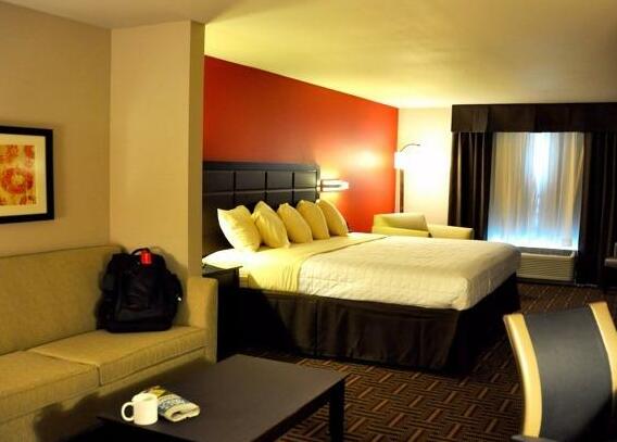 Astoria Hotel and Suites - Photo2