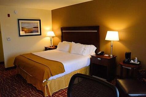 Holiday Inn Express Hotel & Suites Glendive - Photo5