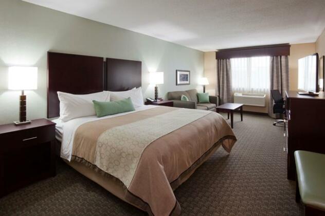 GrandStay Hotel & Suites - Glenwood - Photo4
