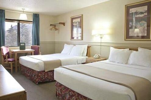 Affordable Inns - Photo4