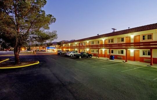 Hotel Globe Miami AZ - Highway 60