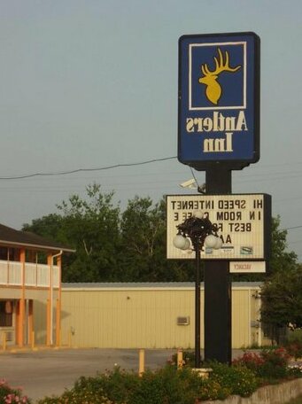Antlers Inn Goliad - Photo3