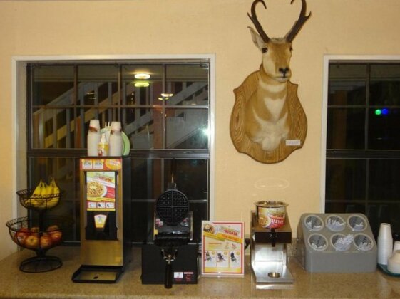 Antlers Inn Goliad - Photo5