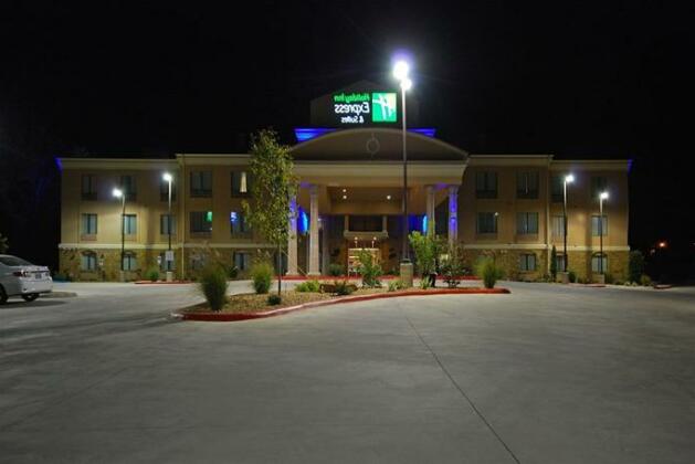 Holiday Inn Express & Suites Gonzales Gonzales