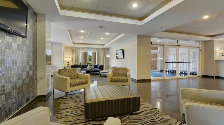Holiday Inn Express & Suites Gonzales - Photo4