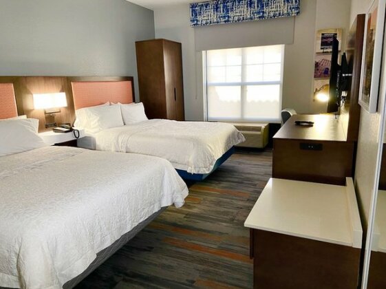 Hampton Inn & Suites Phoenix-Goodyear - Photo4