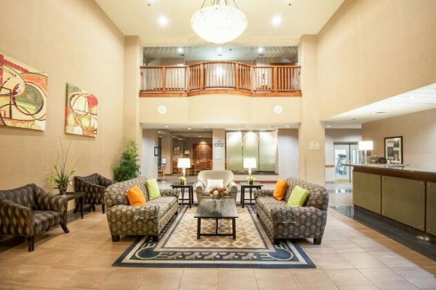 Holiday Inn Hotels and Suites Goodyear - West Phoenix Area - Photo4
