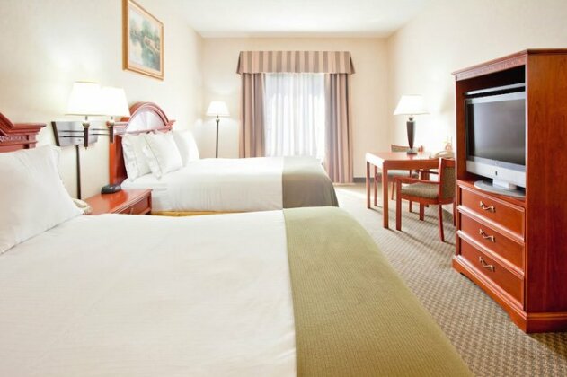 Holiday Inn Express Hotel & Suites Goshen - Photo5