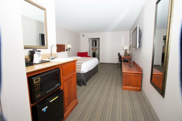 Country Inn & Suites by Radisson Grand Forks ND - Photo4