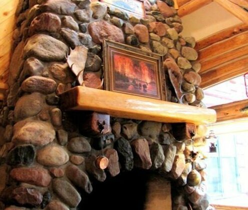 Big Bear Lodge And Cabins - Photo3
