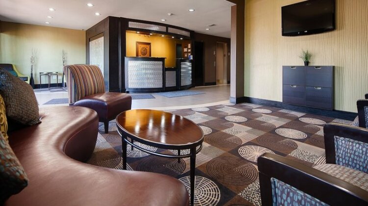 BEST WESTERN PLUS Arlington North Hotel & Suite - Photo5
