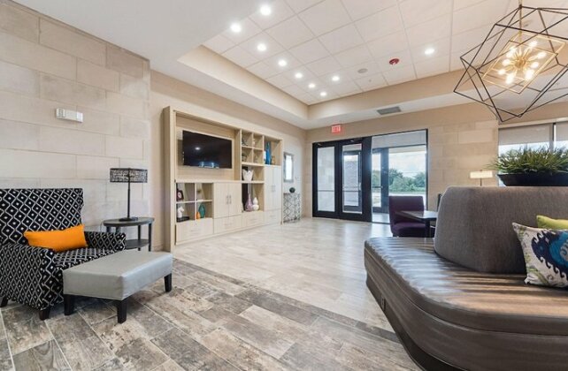 Home2 Suites By Hilton Dallas Grand Prairie - Photo4