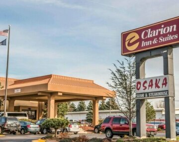 Clarion Inn and Suites by Choice Hotels Grand Rapids Airport
