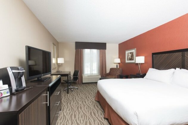 Holiday Inn Express Hotel & Suites Grand Rapids-North - Photo5