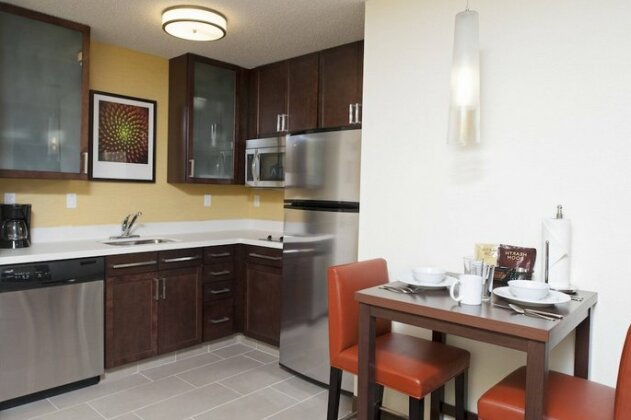 Residence Inn by Marriott Grand Rapids Airport - Photo2
