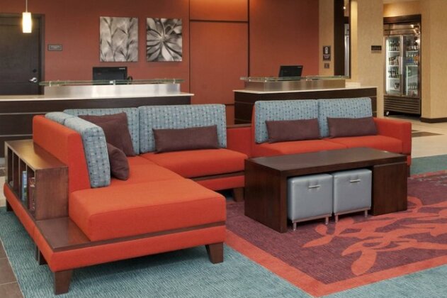 Residence Inn by Marriott Grand Rapids Airport - Photo4