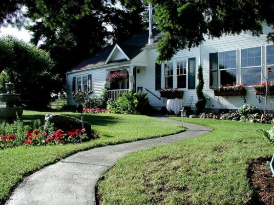 Cozy Rose Inn