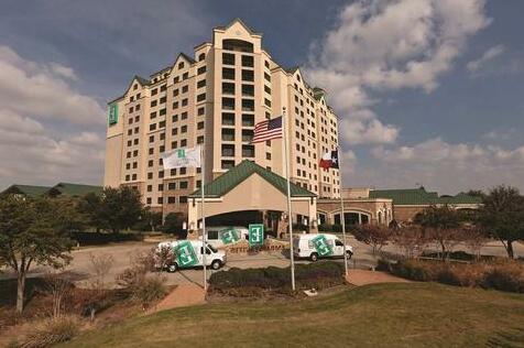 Embassy Suites Dallas - DFW Airport North Outdoor World - Photo2