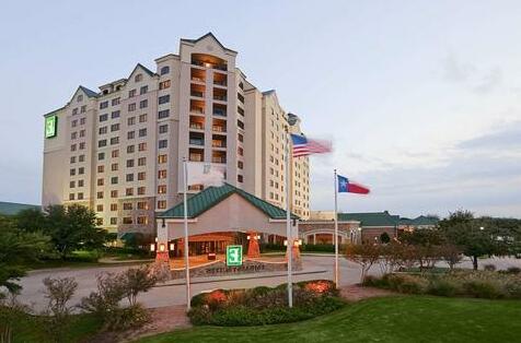 Embassy Suites Dallas - DFW Airport North Outdoor World - Photo3