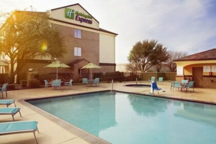 Holiday Inn Express Hotel and Suites DFW-Grapevine