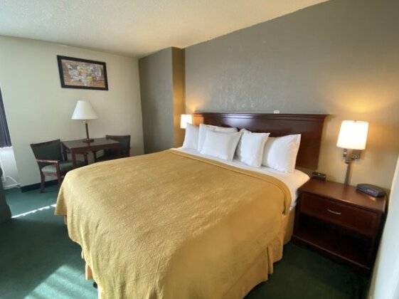 Travelodge by Wyndham Great Falls - Photo5