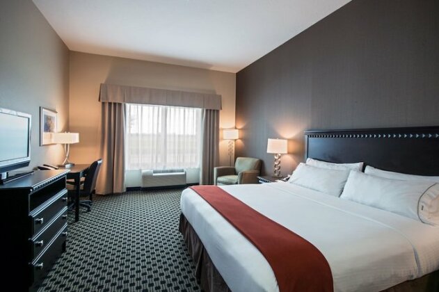 Holiday Inn Express & Suites - Green Bay East - Photo4