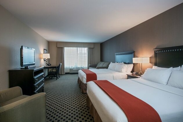 Holiday Inn Express & Suites - Green Bay East - Photo5