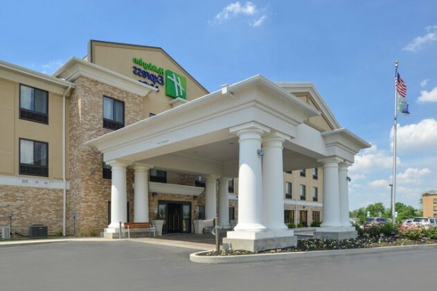 Holiday Inn Express & Suites Greenfield - Photo2