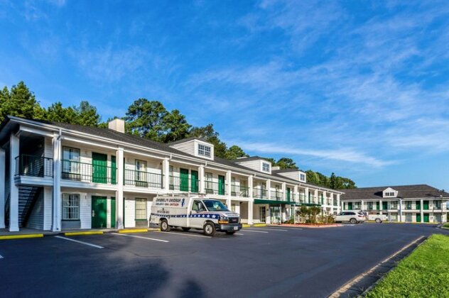 Quality Inn & Suites Greensboro - Photo4