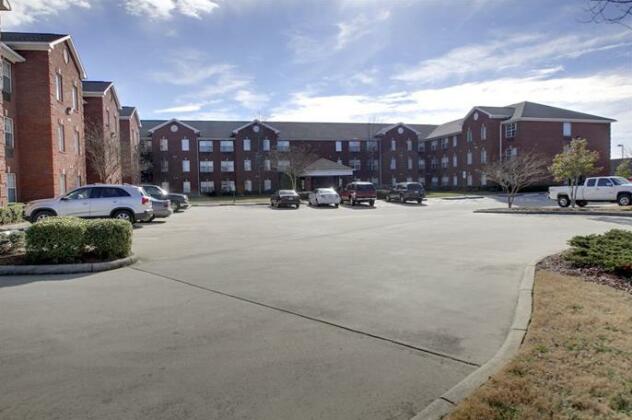 InTown Suites Greensboro Airport - Photo2
