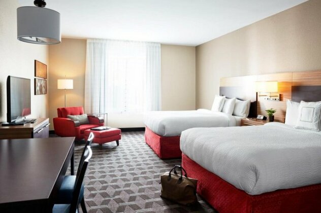 TownePlace Suites by Marriott Greensboro Coliseum Area - Photo3